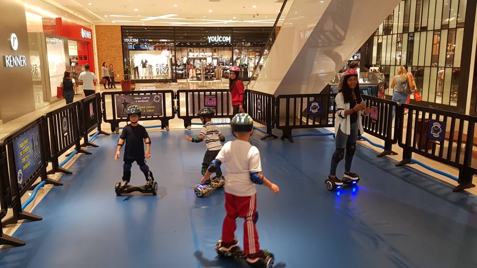 Planet Hover - Morumbi Town Shopping Planet Hover - Morumbi Town Shopping