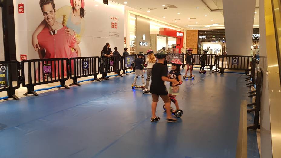 Planet Hover - Morumbi Town Shopping Planet Hover - Morumbi Town Shopping