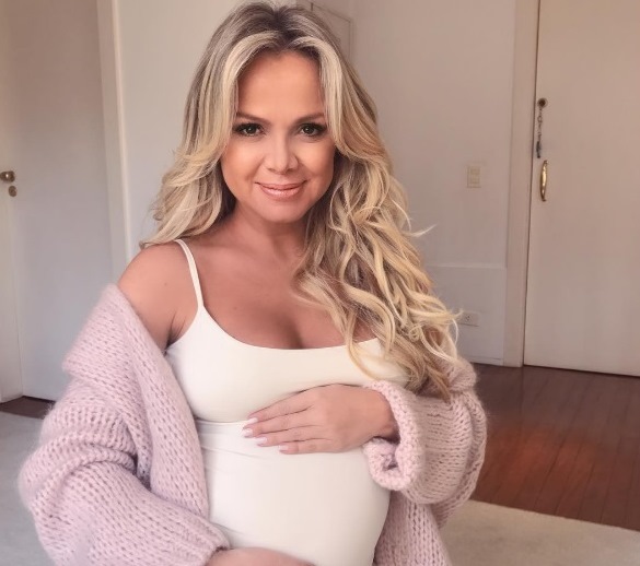 Nasce Manuela, filha da apresentadora Eliana