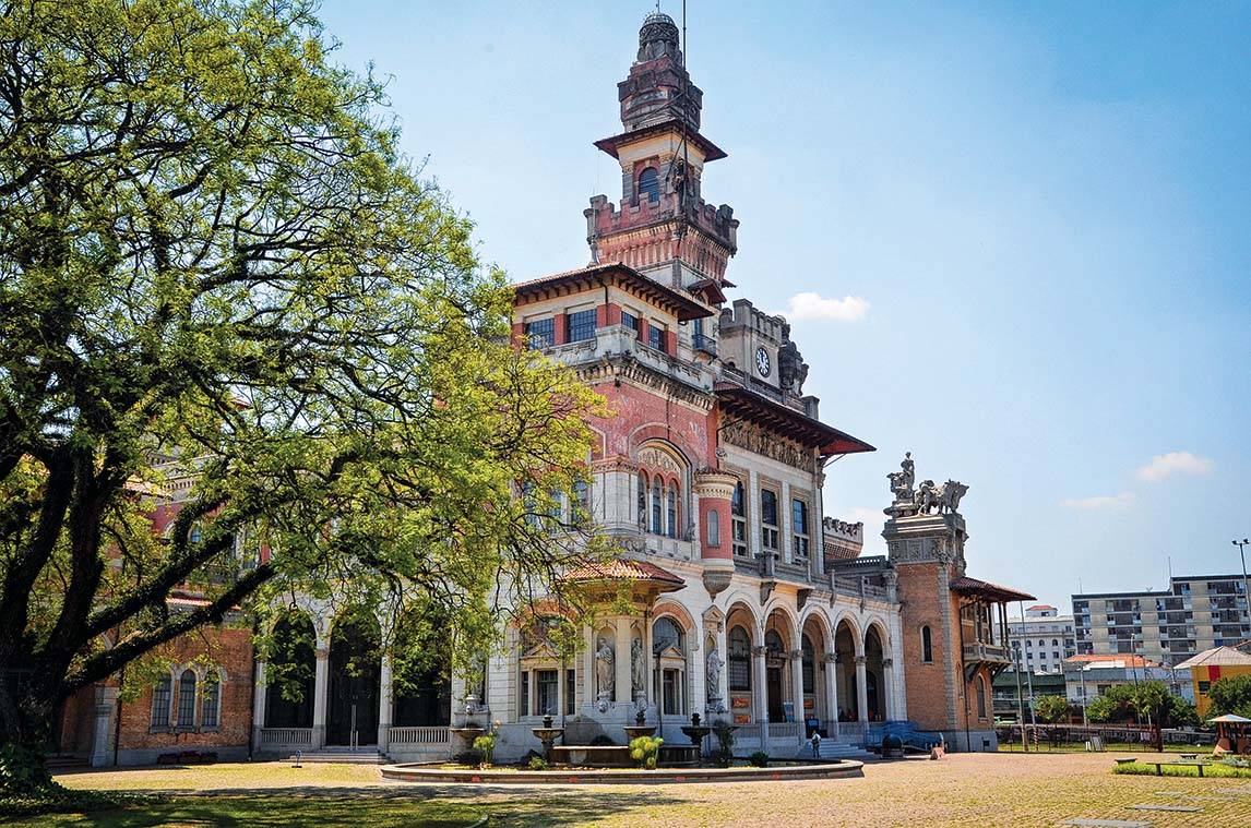 Pal&aacute;cio das Ind&uacute;strias, onde localiza-se o Museu Catavento.