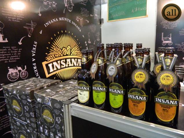 <div dir="auto"><span><strong>Insana</strong> com Pilsen, Gold, APA, IPA, Barley Wine com pinhão</span></div> <div dir="auto"><span><strong>Insana</strong> com Pilsen, Gold, APA, IPA, Barley Wine com pinhão</span></div>