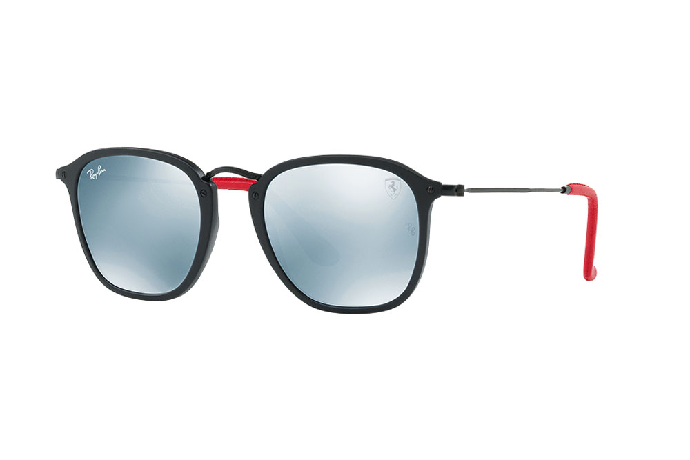 Ferrari lança sua primeira coleção de óculos