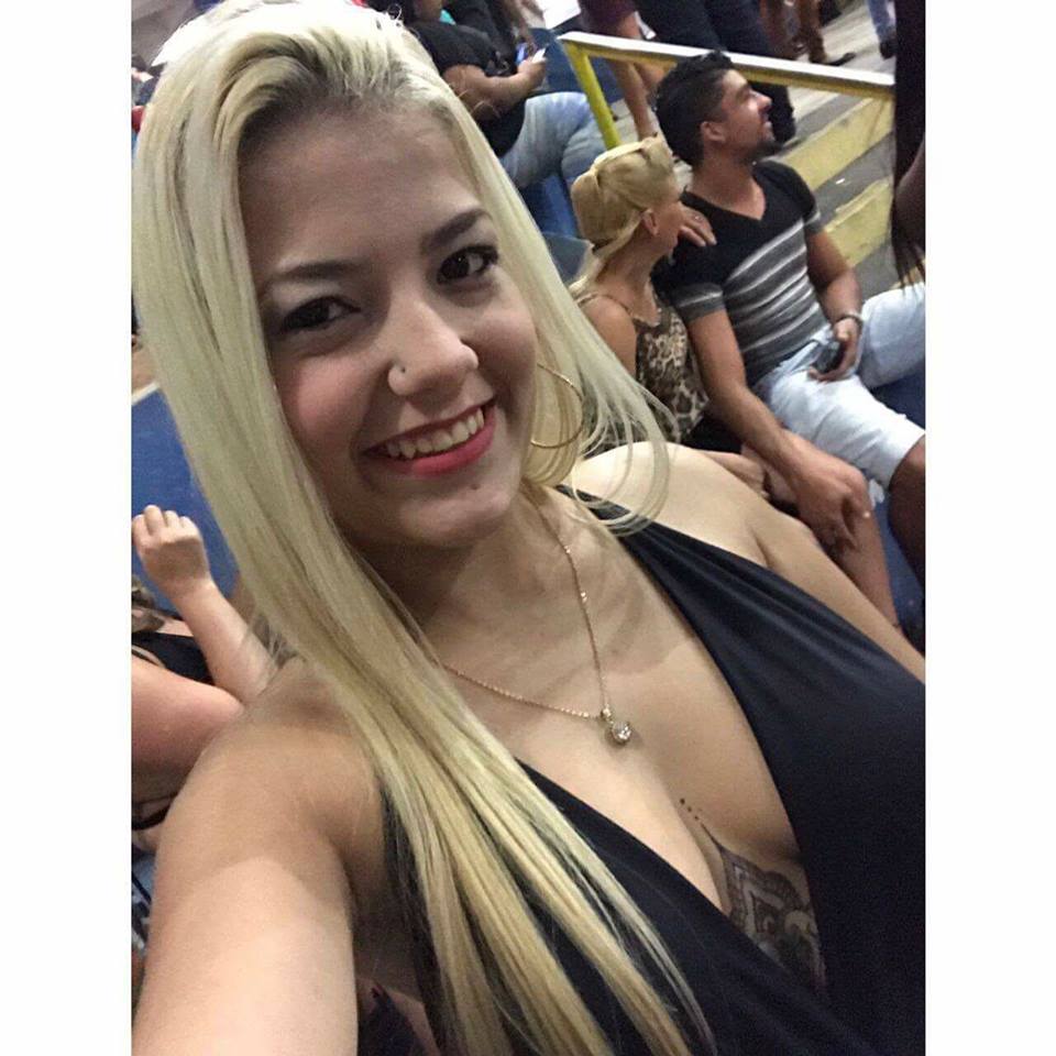 Motorista de Audi atropela e mata criança e jovem de 18 anos