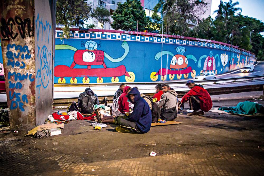 Dobra número de usuários de drogas na região da Avenida Paulista