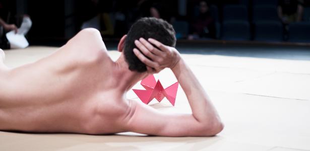 Artistas lançam manifesto contra censura à arte erótica