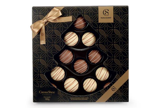 &bull; &Aacute;rvore de Natal Trufas 180 g, Cacau Show &ndash; R$ 29,90. Uma sugest&atilde;o de CACAU SHOW. Pre&ccedil;o pesquisado em dezembro/2017.&nbsp;<a href="https://www.natalcacaushow.com.br/produtos/arvore-de-natal-trufas-180g?utm_source=abril.com&utm_medium=guiadepresentes&utm_content=arvore-de-natal-trufas-180g&utm_campaign=cacaushow_natal_2017"><span>natalcacaushow.com.br</span></a>&nbsp;&nbsp;