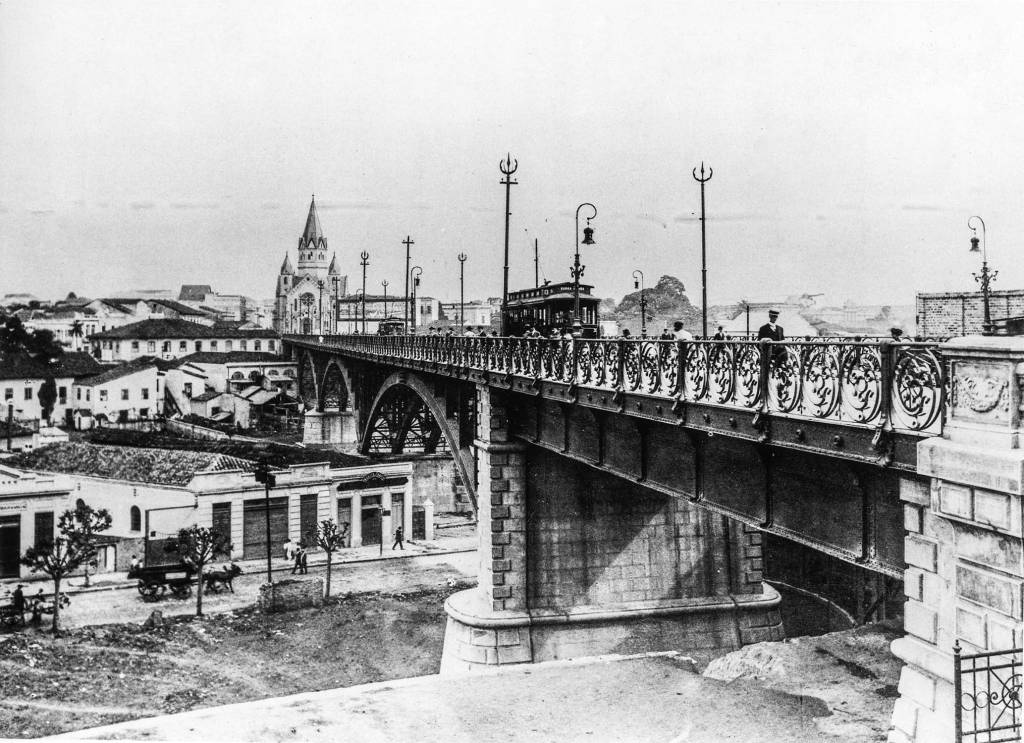 A história do Viaduto Santa Ifigênia, que passa por revitalização