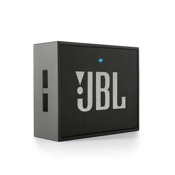 <b>Caixa de Som Bluetooth JBL GO &ndash; R$ 116,99.</b> Uma sugest&atilde;o da SUPERINTERESSANTE. Pre&ccedil;o pesquisado em dezembro/17.&nbsp; <a href="https://www.amazon.com.br">www.amazon.com.br</a>