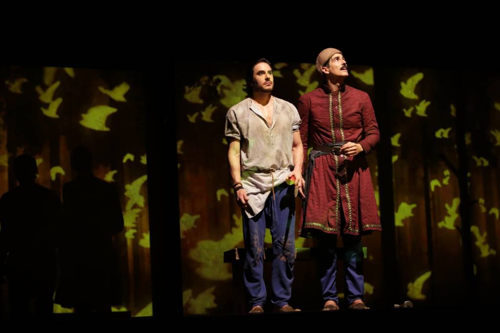 “Os Guardas do Taj”: o drama dos globais