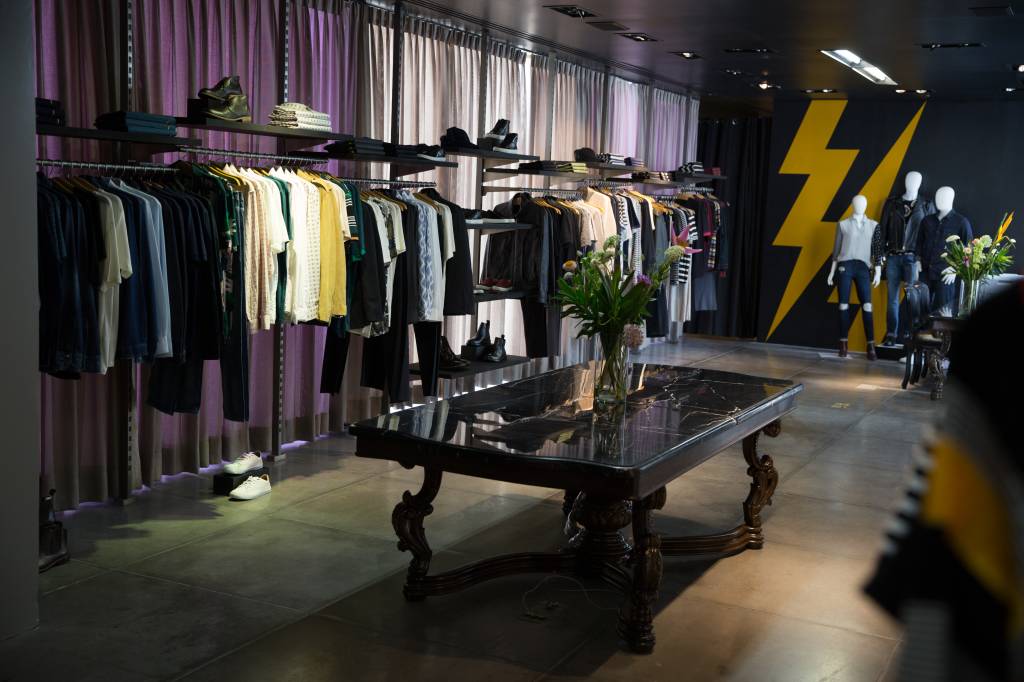 Zoomp volta ao varejo com loja pop-up nos Jardins