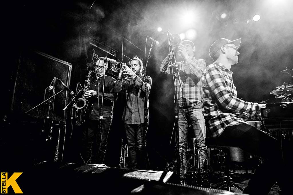 Snarky Puppy