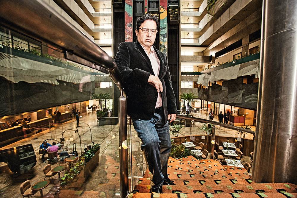 Filhos de Henry Maksoud tentam bloquear venda de mansão