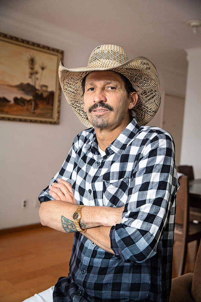 Locutor Asa Branca termina tratamento contra câncer na garganta