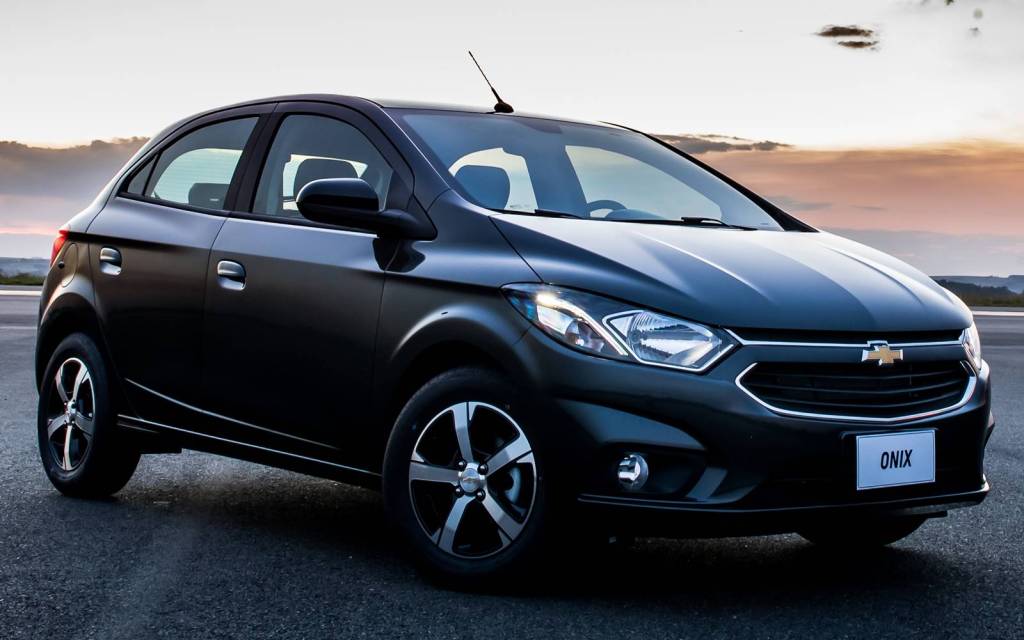 Onde encontrar a gasolina, o pneu e o carro mais baratos