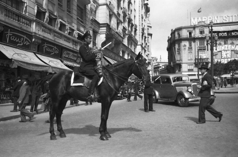 Fotos de <b>Theodor Preising, em cartaz no Centro Cultural Fiesp</b>