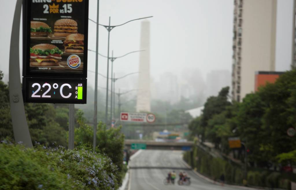 SP terá dia abafado e com previsão de chuva nesta terça (16)