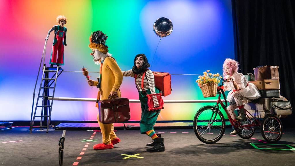 “Funâmbulas”: uma família na corda bamba