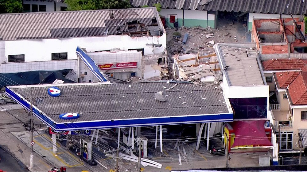 Explosão em posto de gasolina na Zona Norte de SP deixa feridos