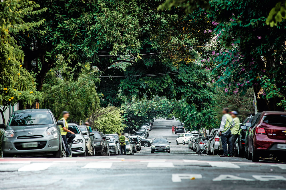 A extorsão dos flanelinhas continua, apesar da lei