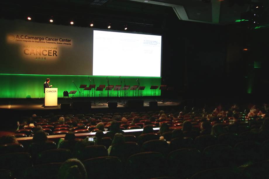Giorgio Trinchieri, do  do National Cancer Institute, foi um dos destaques da Confer&ecirc;ncia Magna