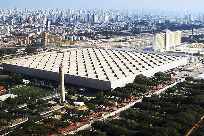 Chuvas causam vazamentos em hospital de campanha no Anhembi