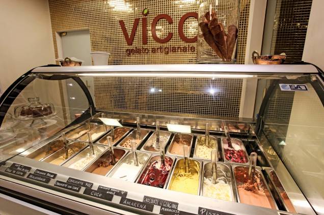 Dezesseis versões de sorvetes da Vico Gelato Artigianale Dezesseis versões de sorvetes da Vico Gelato Artigianale