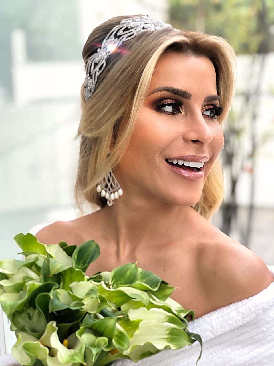 Vai casar? Confira dez ideias de penteados para noivas