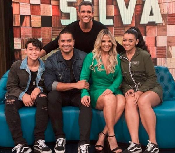 Tamanho Família com Carla Perez e Xanddy dá o que falar nas redes sociais