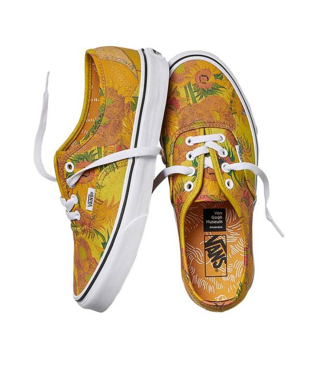 FA18_AUTHENTIC VINCENT VAN GOGH_VN0A38EMU3W_SUNFLOWERTRUEWHITE_PAIR.jpg FA18_AUTHENTIC VINCENT VAN GOGH_VN0A38EMU3W_SUNFLOWERTRUEWHITE_PAIR.jpg