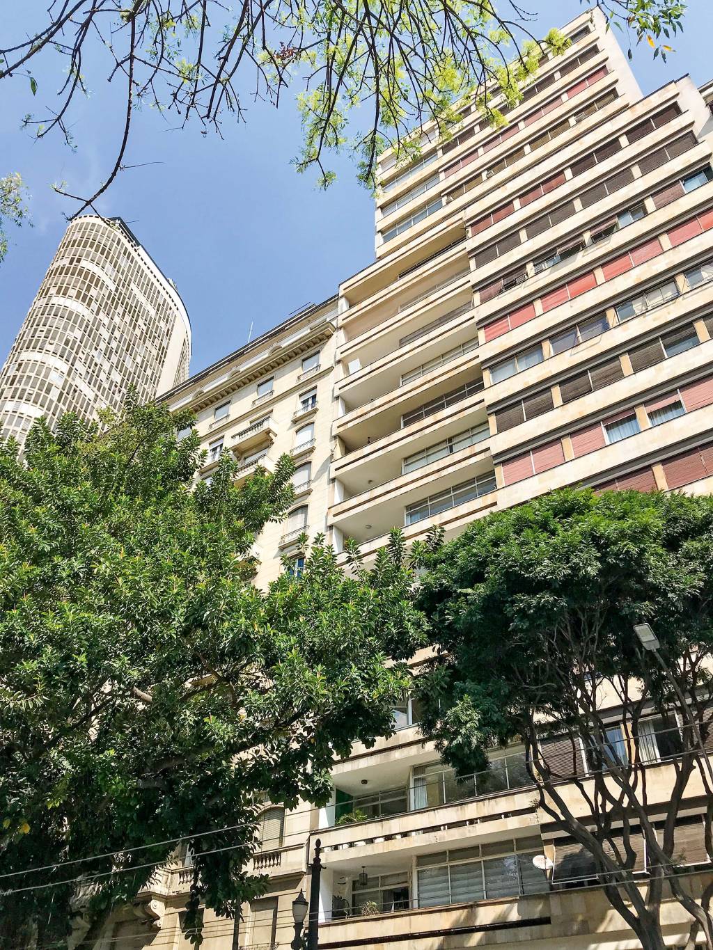 Edifício Intercap é preciosidade na Praça da República