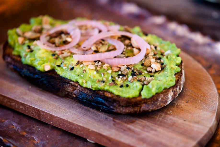 Tostada de abacate