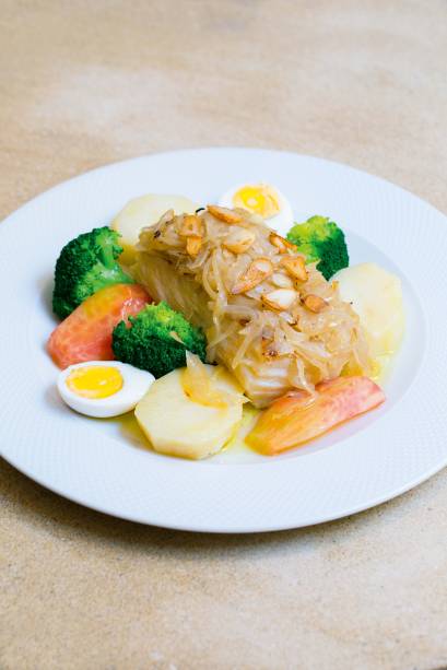 Bacalhau: uma das especialidades do melhor restaurante português de São Paulo pelo guia COMER & BEBER 2018 Bacalhau: uma das especialidades do melhor restaurante português de São Paulo pelo guia COMER & BEBER 2018