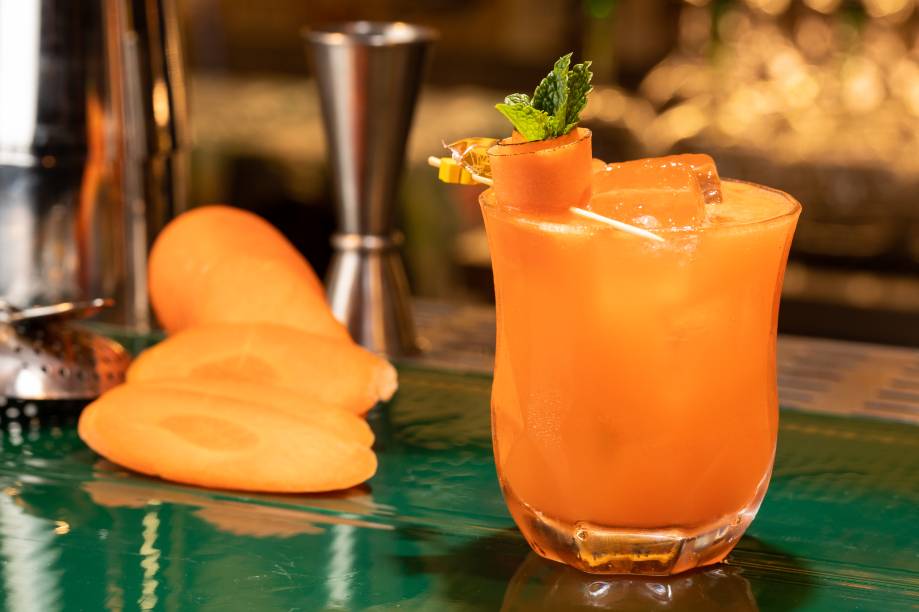 O twity, com cenoura e vodca: drinque do Sylvester O twity, com cenoura e vodca: drinque do Sylvester