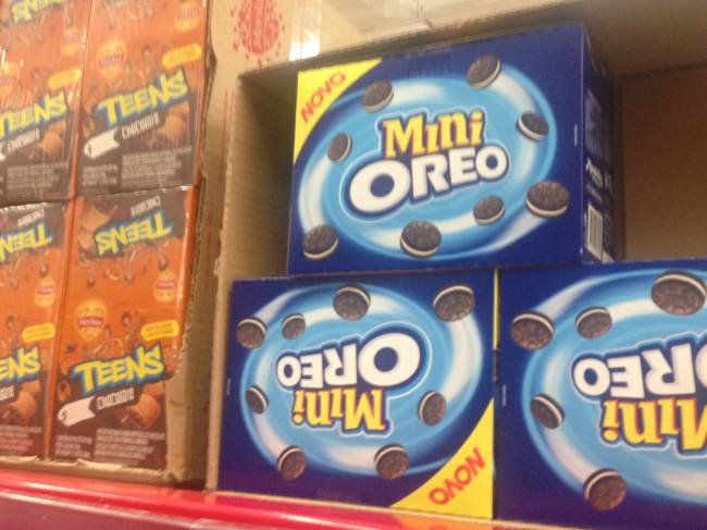 Sams Club – Mini Oreo, com dez pacotes de 35 gramas cada 19,98