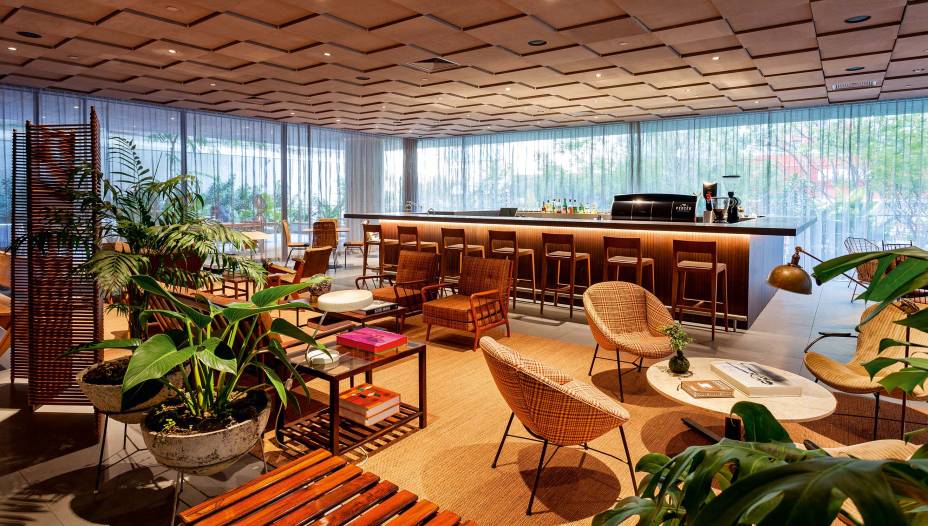 O ambiente: envidraçado e elegante O ambiente: envidraçado e elegante