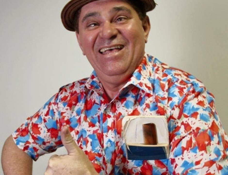 O humorista Ivanildo Nogueira, conhecido como Batoré