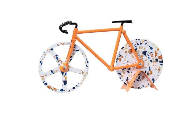DOIY na ê. – cortador de pizza bicicleta terrazzo – R9,00.jpg DOIY na ê. – cortador de pizza bicicleta terrazzo – R9,00.jpg