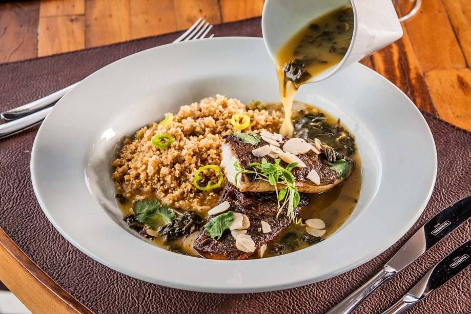 Tambaqui ao molho de tucupi: receita criada pelo chef Fogaça Tambaqui ao molho de tucupi: receita criada pelo chef Fogaça