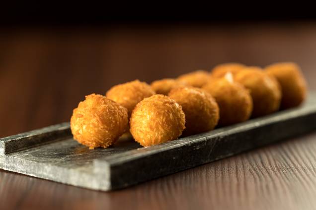 Bolinho de carne de panela: porção com oito unidades Bolinho de carne de panela: porção com oito unidades