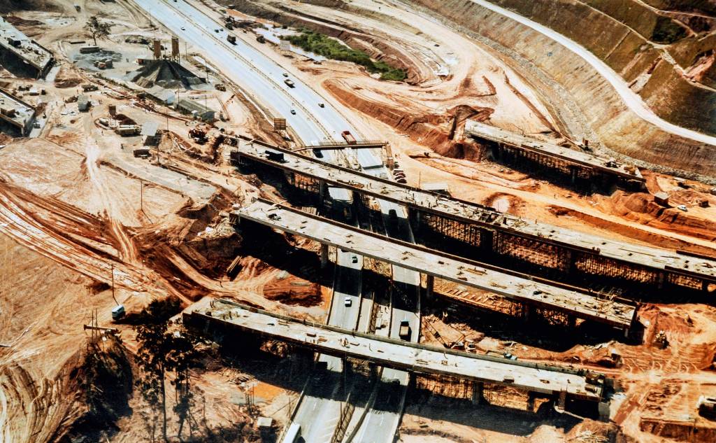 Rodovia dos Bandeirantes completa 40 anos