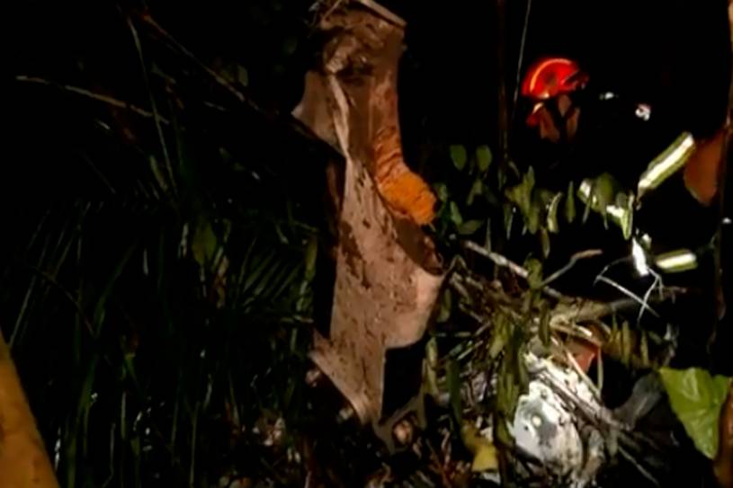 Helicóptero com destino a São Paulo cai e deixa mortos