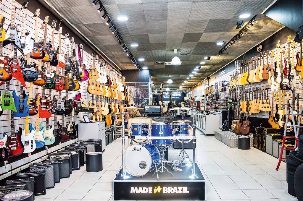 As lojas de instrumentos musicais mais antigas da Rua Teodoro Sampaio