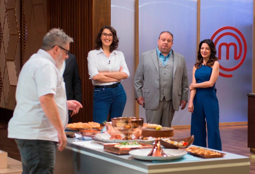 Jurados ficam furiosos com interferência na eliminatória do MasterChef