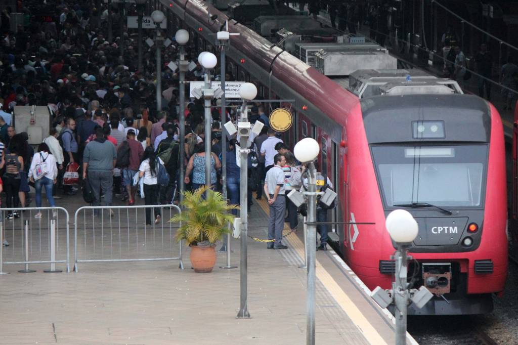 Metrô e CPTM alteram circulação de trens neste fim de semana