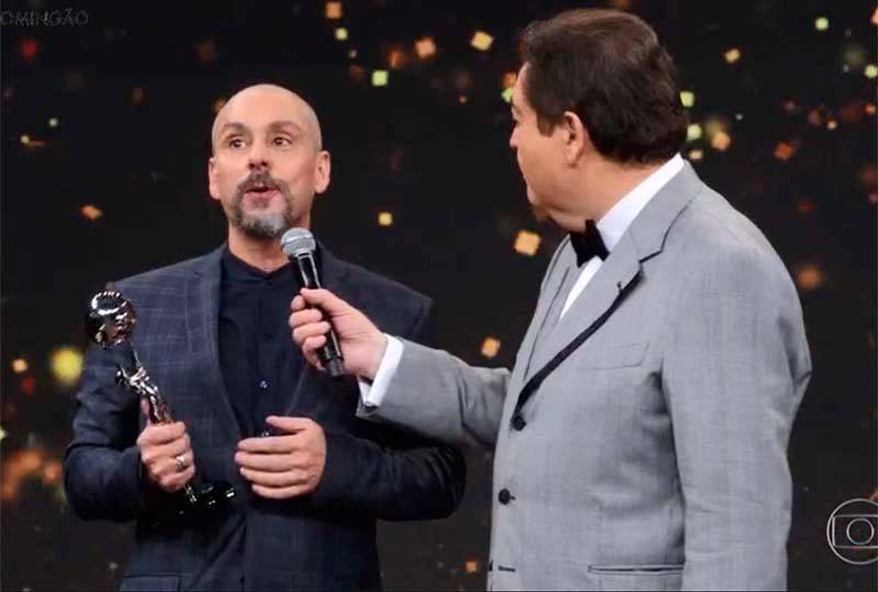 Alexandre Nero provoca polêmica ao falar sobre Lula no Troféu Domingão