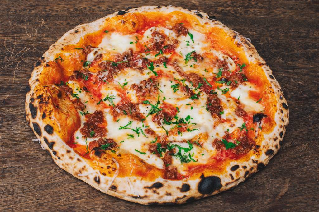Bráz Elettrica lança pizza inspirada em lasanha