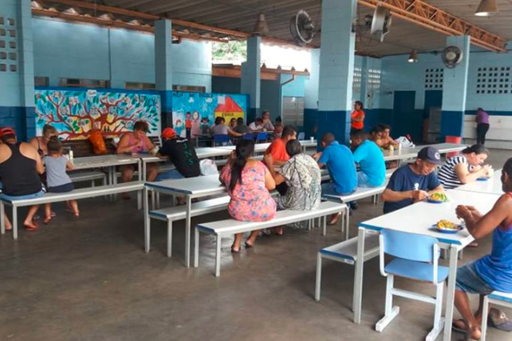 Chuva causa estrago e desaloja famílias em 10 cidades do interior