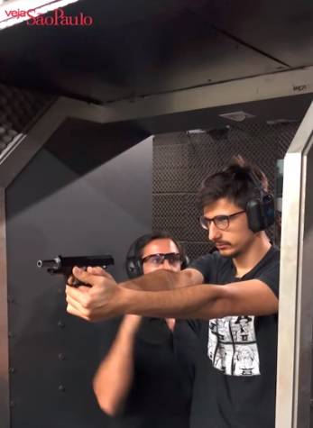 Saiba como funciona uma aula em um clube de tiro de São Paulo