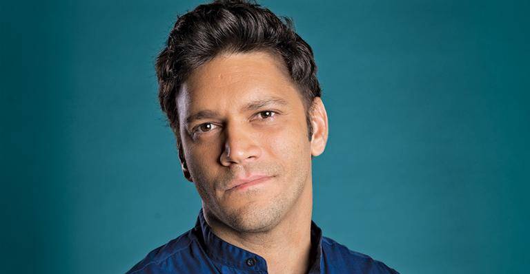 Armando Babaioff se revolta contra notícia de suposto acidente: “nojento”