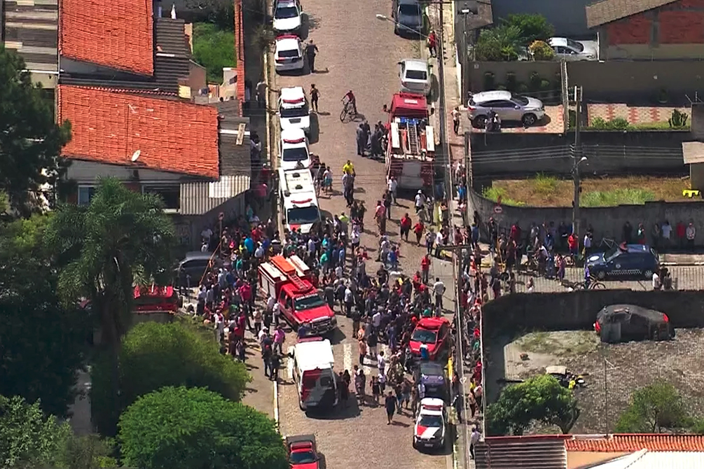 Massacre em Suzano faz um ano e governo aumenta segurança em escolas